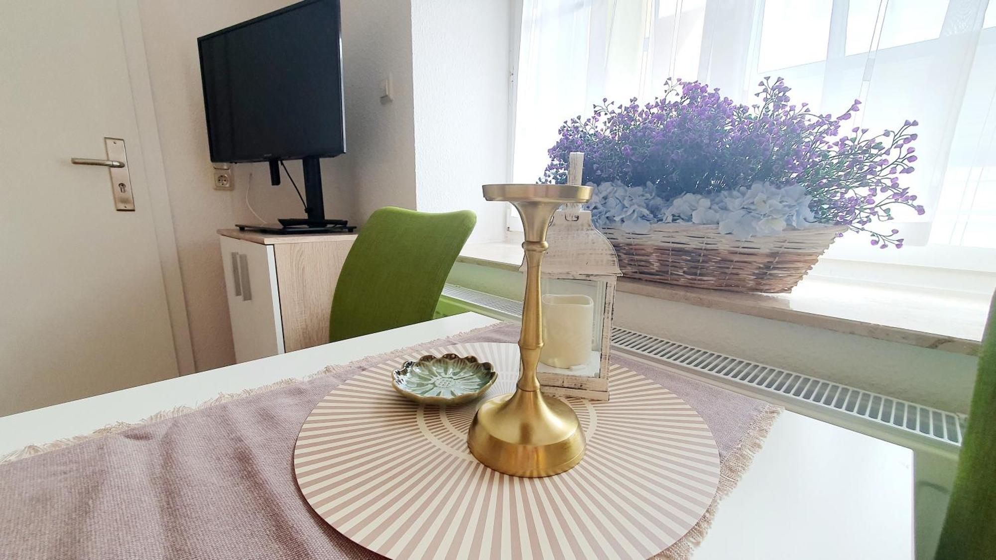 Apartment Gruener Fuerst Mit Sitzecke Im Innenhof & Naehe Park & Erdgeschoss 바트무스카우 객실 사진